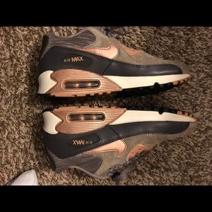 Nike Shoes - Suede Nike Air Max 7.5 Nike Shoes - Suede Nike Air Max 7.5